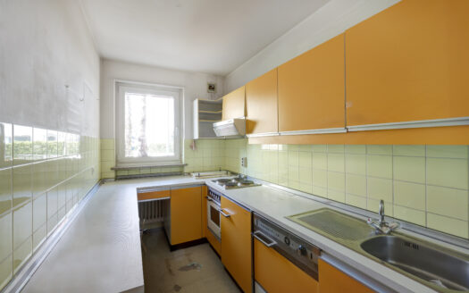 Renovierungsbedürftige 3-Zimmer-Wohnung in Bestlage von Nymphenburg