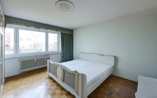 Renovierungsbedürftige 3-Zimmer-Wohnung in Bestlage von Nymphenburg