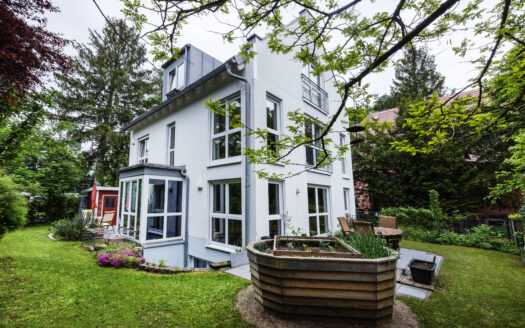 Einfamilienhaus mit Südwestgarten