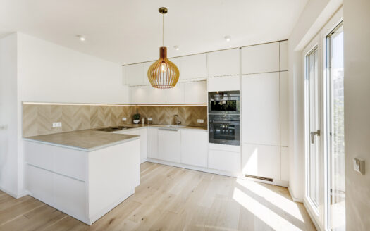 Neuwertige Wohnung mit Weitblick ins Grüne