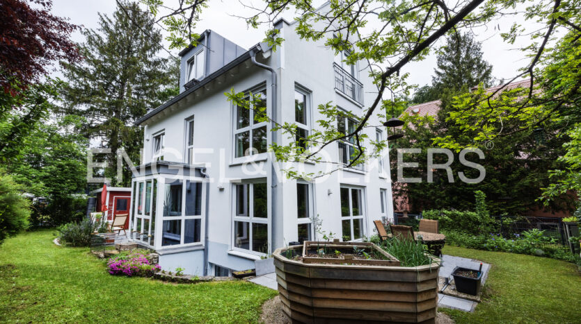 VERKAUFT: Einfamilienhaus mit Südwestgarten