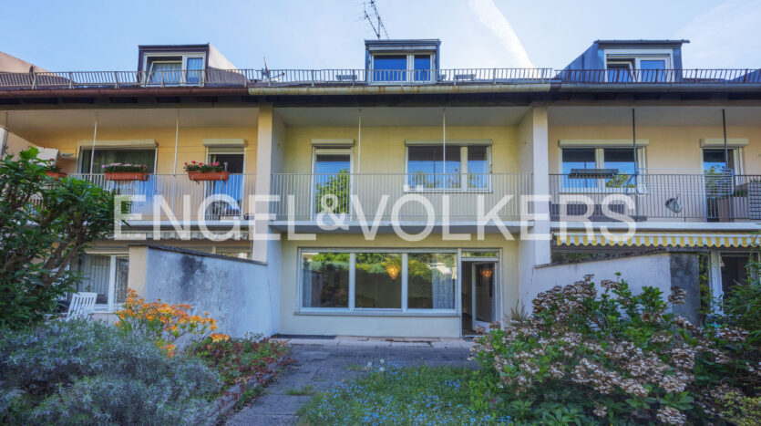 VERKAUFT: Charmantes Reihenmittelhaus mit Potenzial in ruhiger Lage