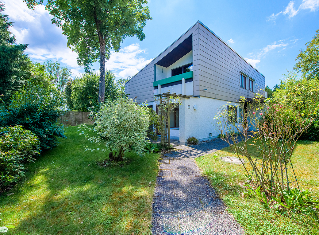 Sonniges Grundstück mit Einfamilienhaus in Obermenzing